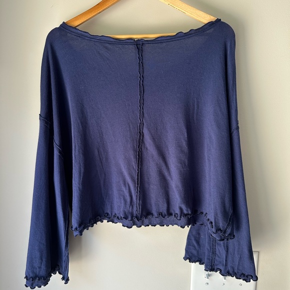 Free People long sleeve cropped top - Picture 2 of 3